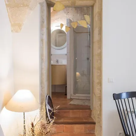 La Garconniered'uzes Apartment *
