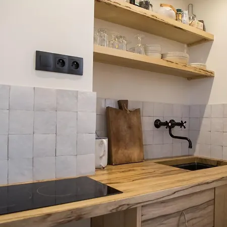 La Garconniered'uzes * Uzes